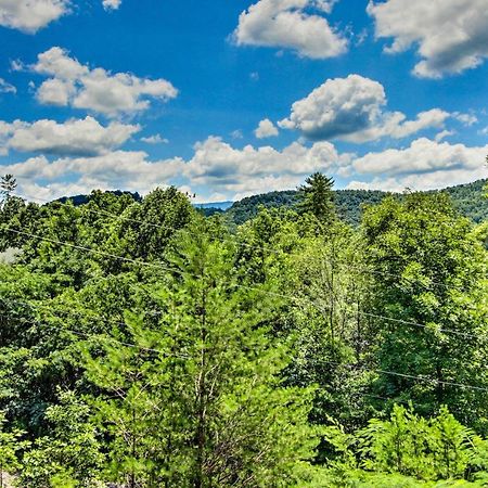 Cabin With Hot Tub And Deck About 12 Mi To Pigeon Forge! Sevierville Exterior photo